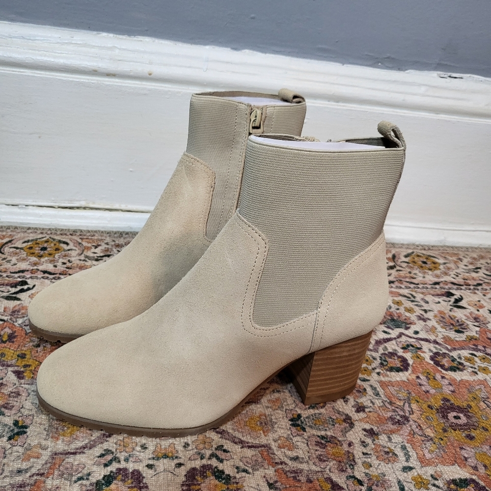 New Violet & Red Size 7.5 Cream Tan Suede Knit Cuff Ankle Bootie Loaded - Picture 6 of 10